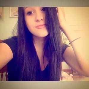 Meet your Posher, Makayla